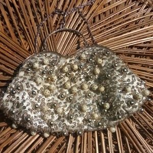 GORGEOUS VINTAGE BAUBLE PURSE